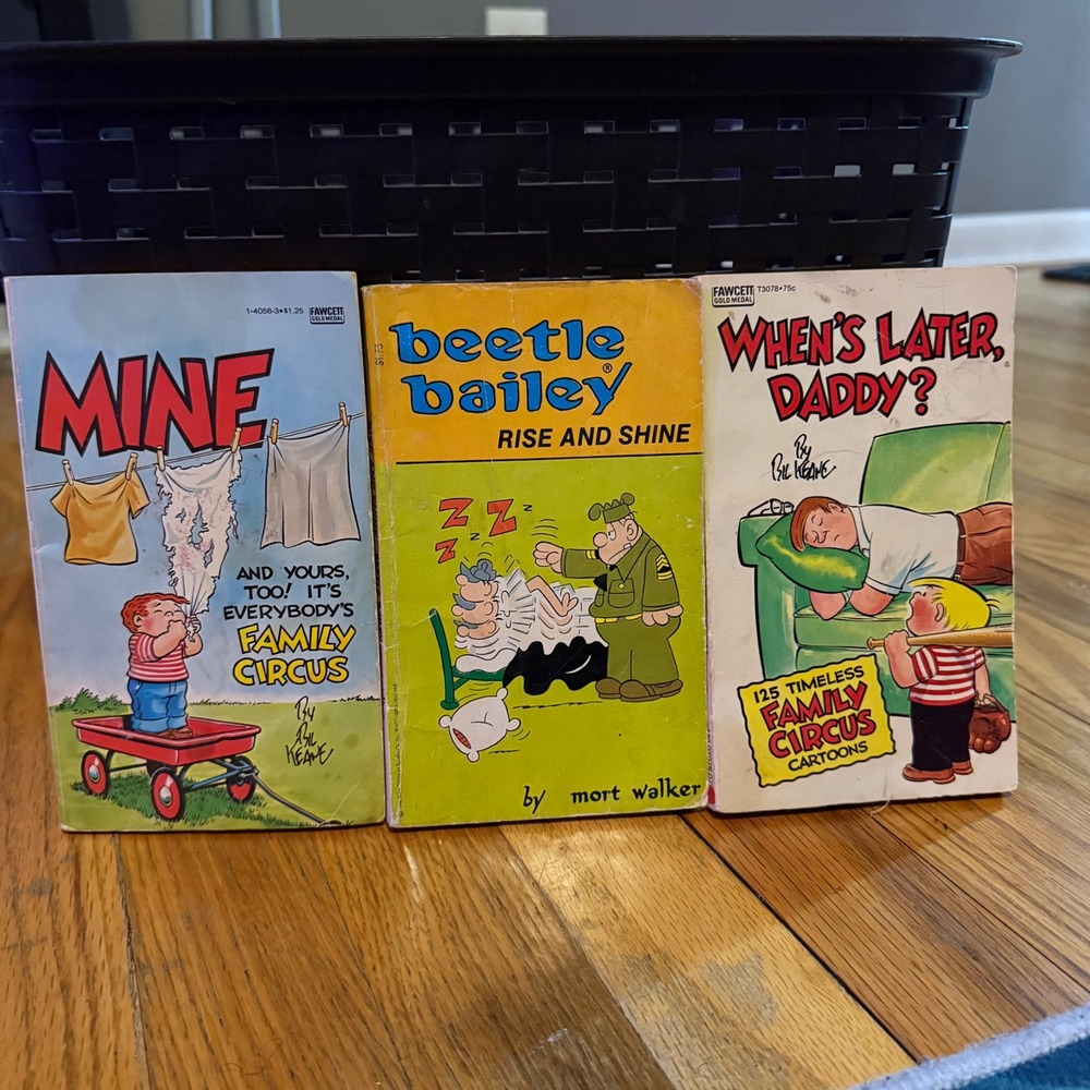 Vtg Bundle 2 Family Circus Cartoon Books 1 Beetle Bailey Book 1975 74 83